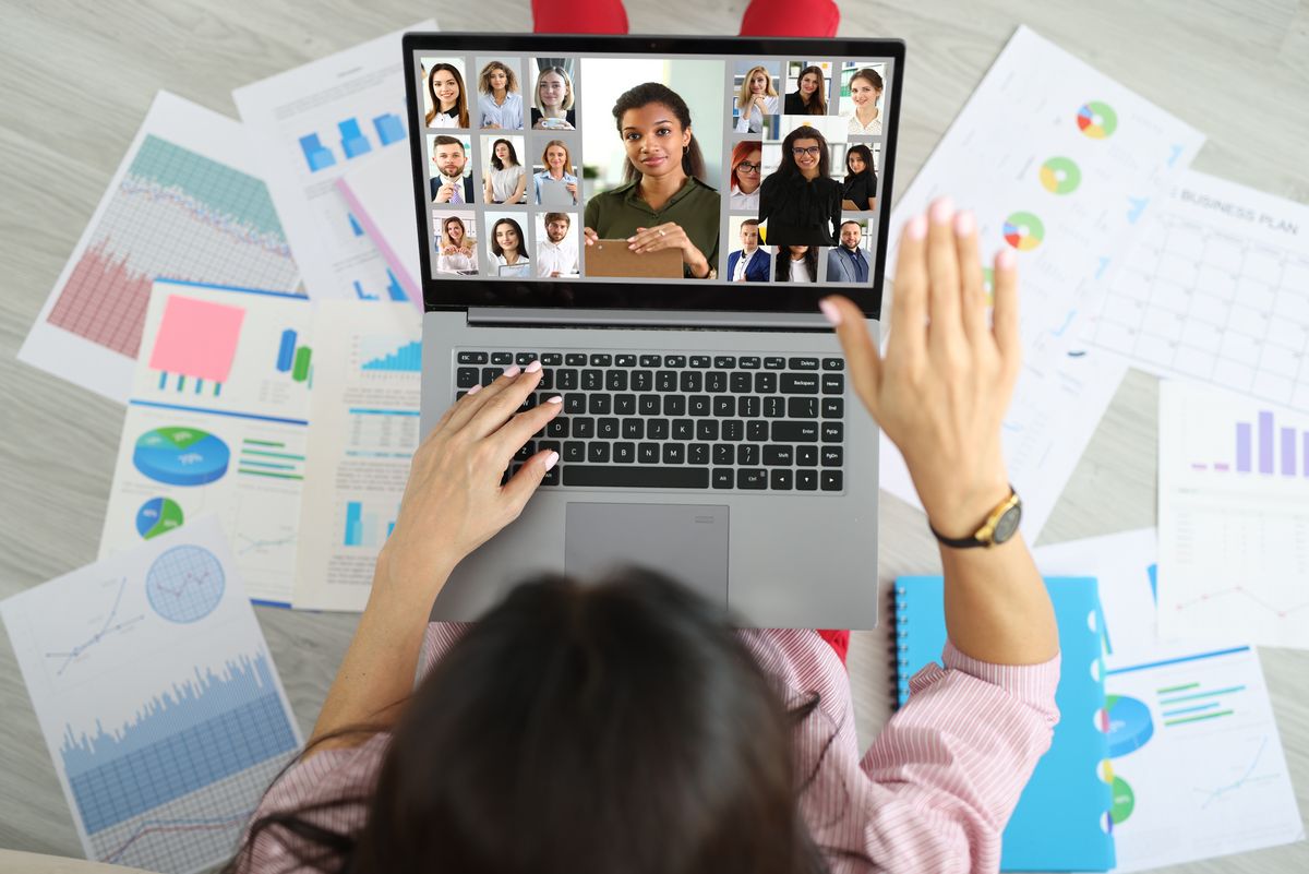 Målgruppe: De akkrediterede institutioner (KA120’erne) såvel som de afviste akkrediteringsansøgere og alle øvrige børnehaver/skoler/ungdomsuddannelser, der måtte være interesserede i at søge enkeltstående KA122-projekter.