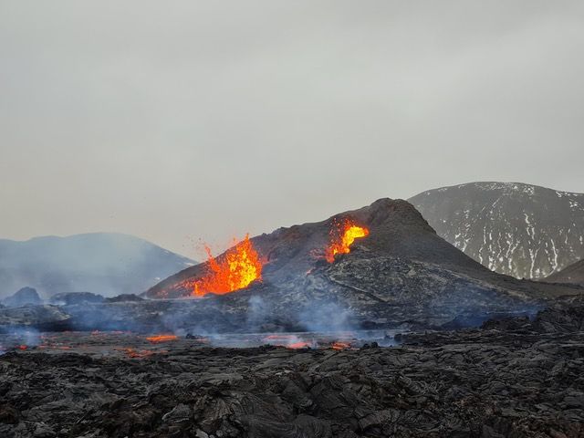 Fagradalsfjall 2021 - A volcano in eruption